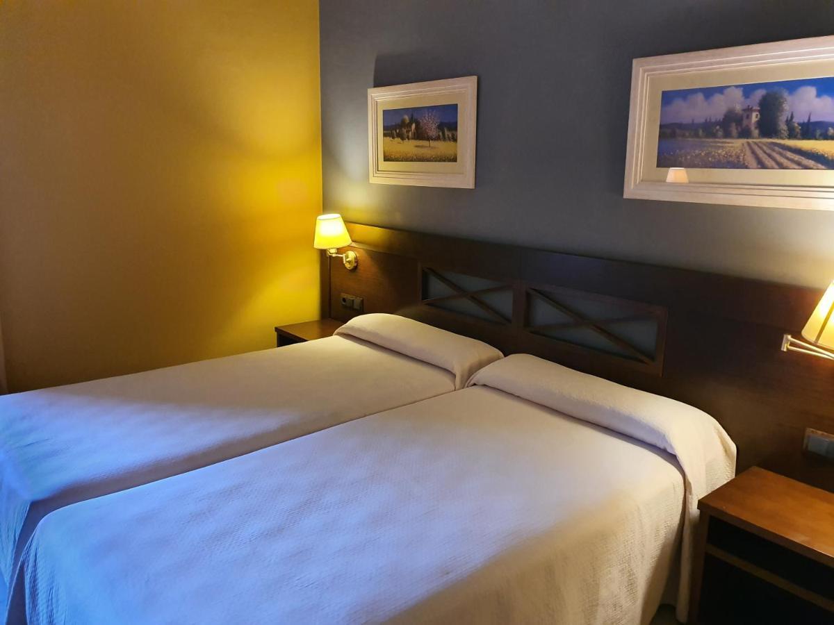 Hotel Masia El Molinete Мора-де-Рубьелос Экстерьер фото