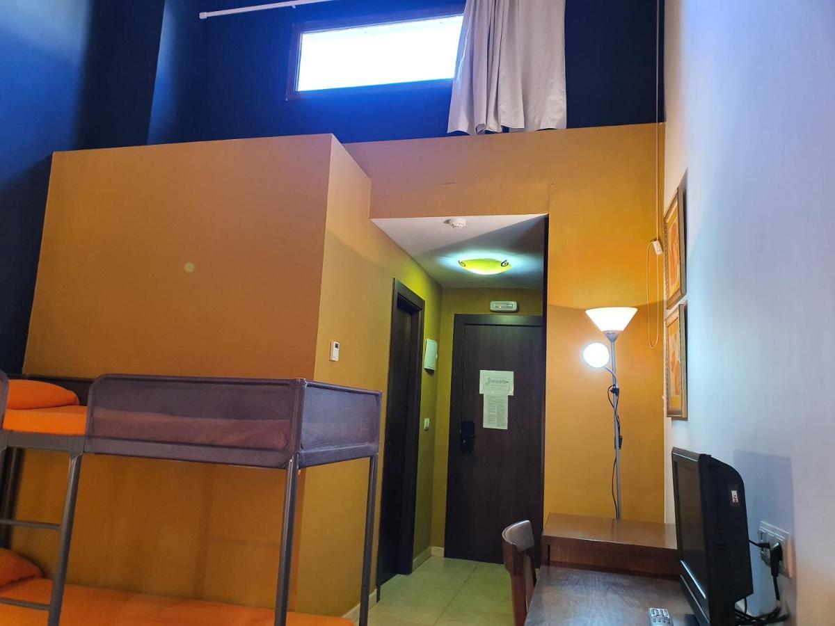 Hotel Masia El Molinete Мора-де-Рубьелос Экстерьер фото
