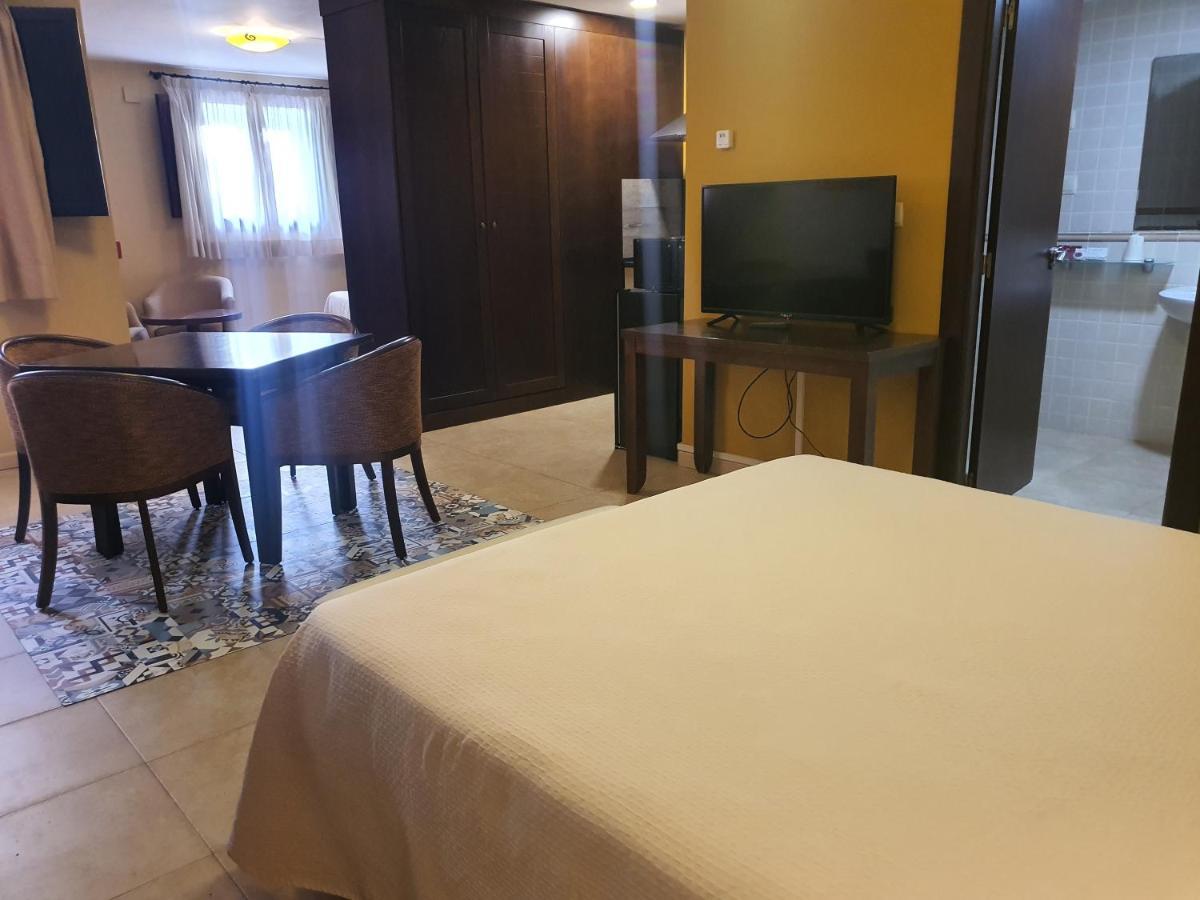 Hotel Masia El Molinete Мора-де-Рубьелос Экстерьер фото