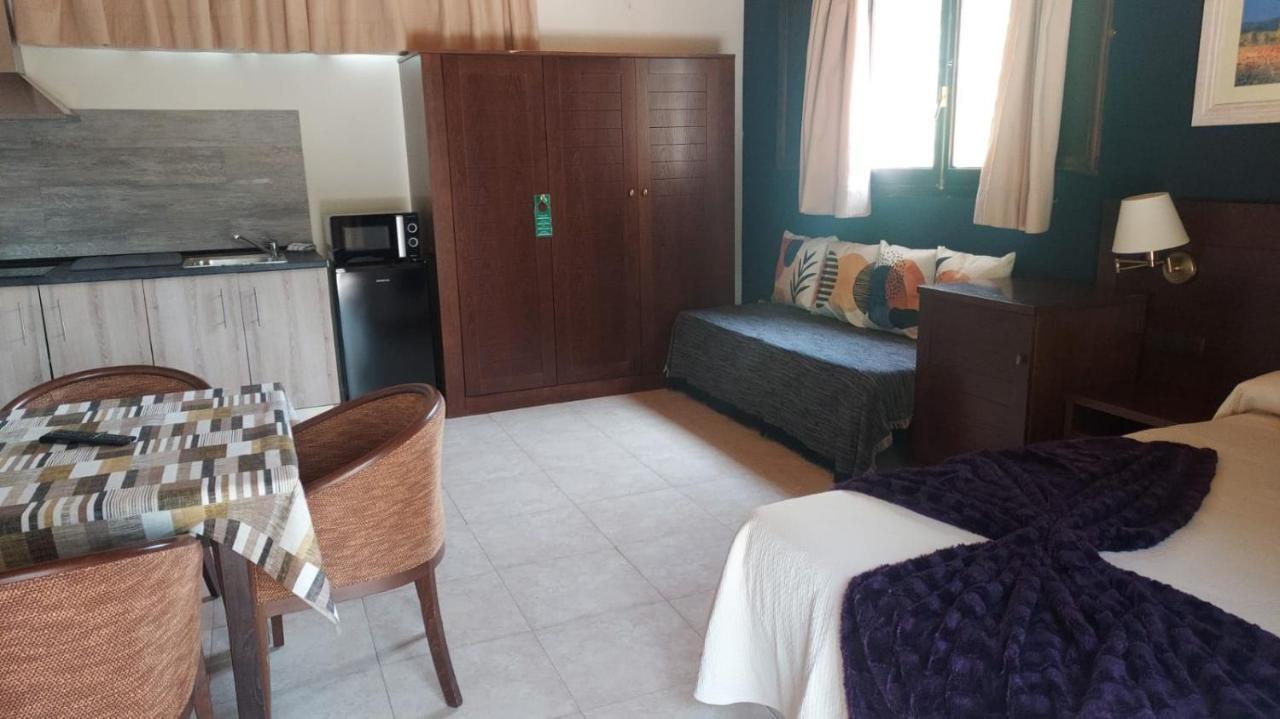 Hotel Masia El Molinete Мора-де-Рубьелос Экстерьер фото