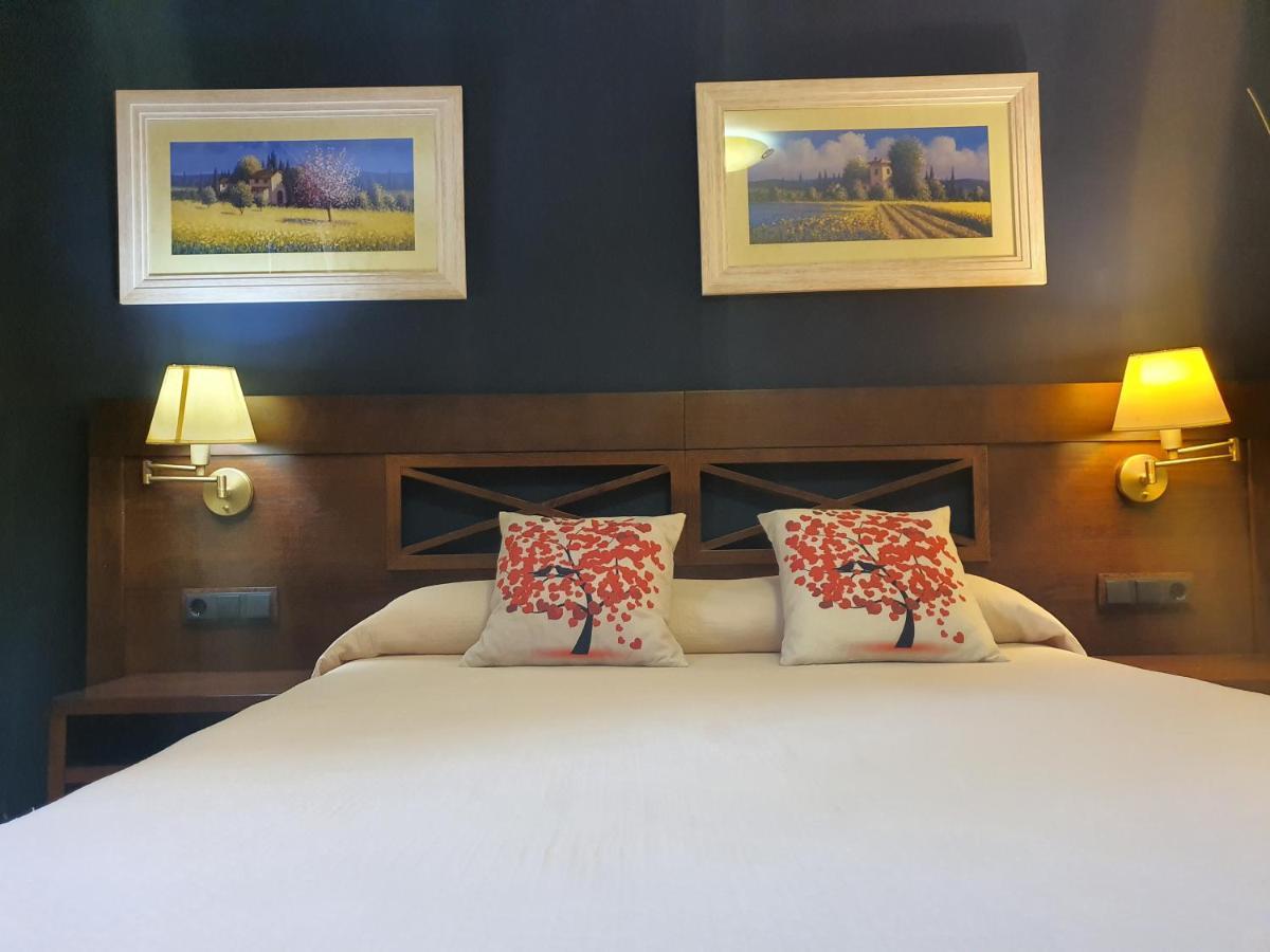 Hotel Masia El Molinete Мора-де-Рубьелос Экстерьер фото